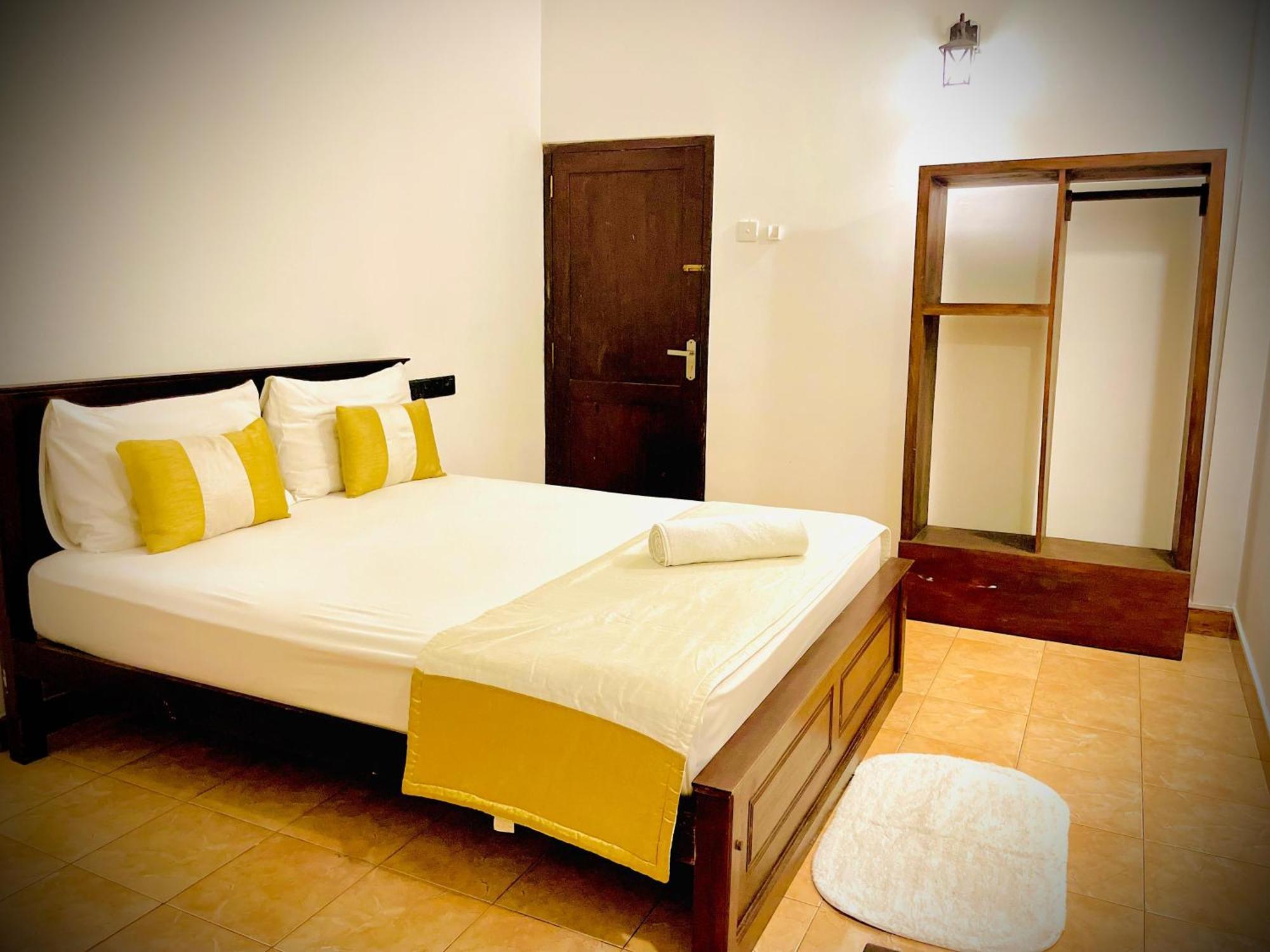 Hotel Grand Casa Канді Екстер'єр фото